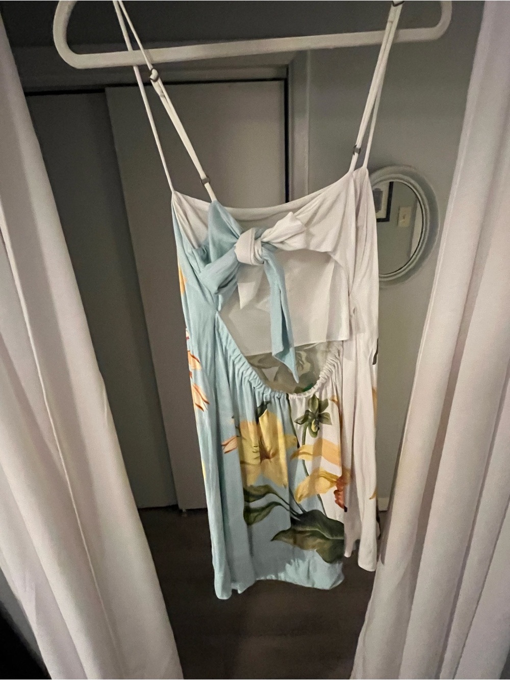 FARM Rio mini dress with tie back - exclusive to São Paulo - Picture 2 of 3